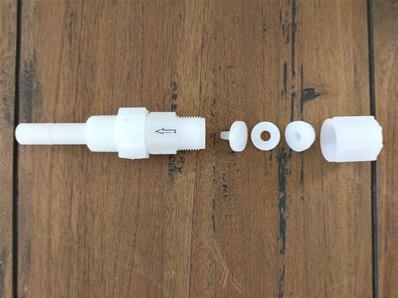 CLAPET INJECTION PCB pour tube PE 4X6mm